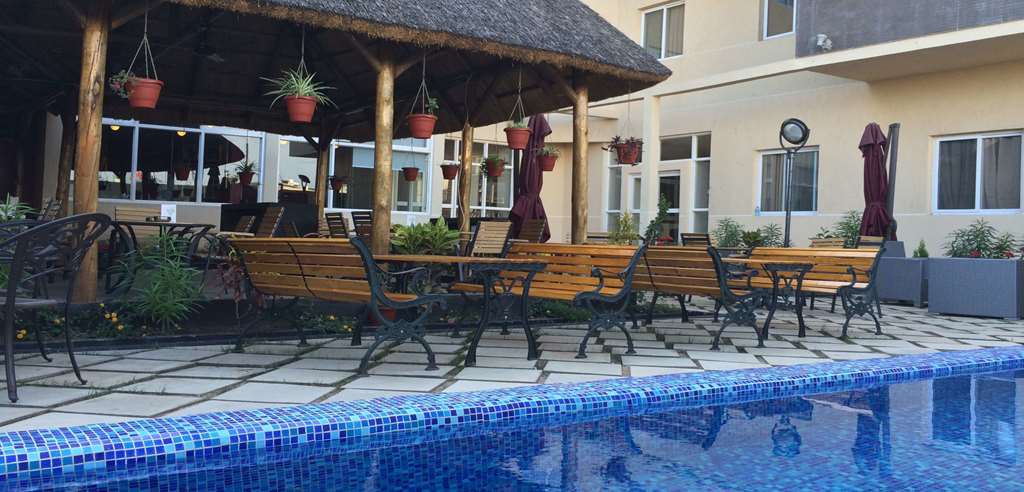 Tulip Inn Джуба Ресторан фото